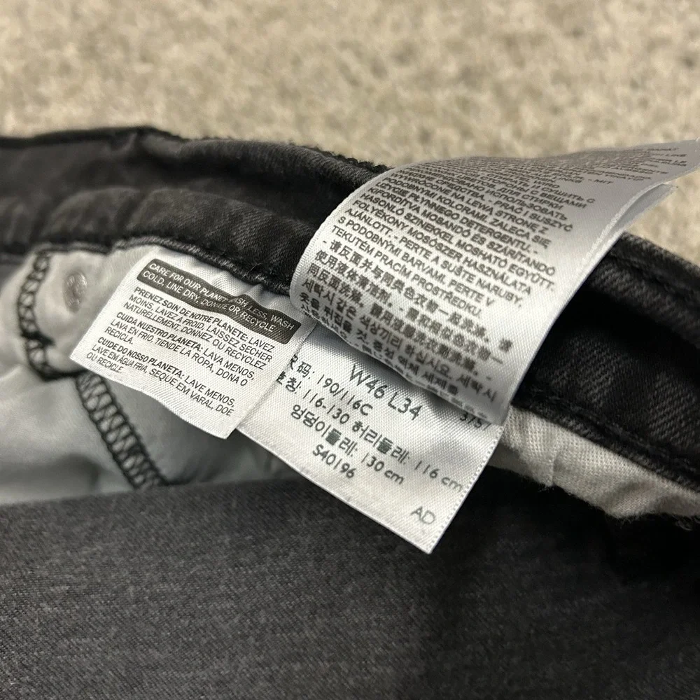 Levis 541 Jeans Mens 46X34‎ (Fits 44X30) Black Denim Athletic Taper Cotton Zip
